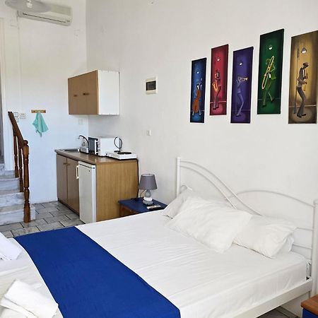 Villa Dolphin Azolimnos Buitenkant foto