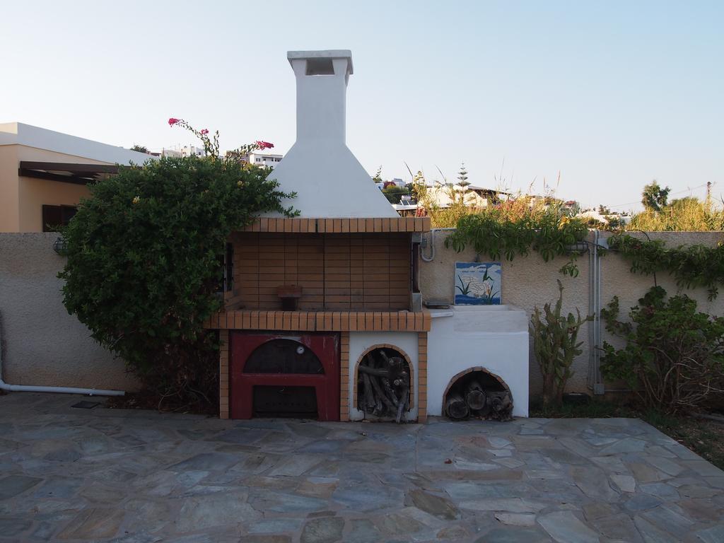 Villa Dolphin Azolimnos Buitenkant foto